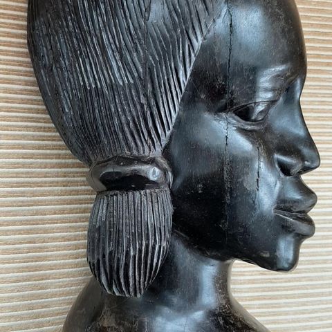 Afrikanske treskulptur