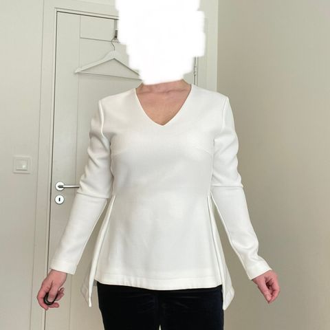 Nydelig topp fra Selected Femme str 38 i kremhvit bluse