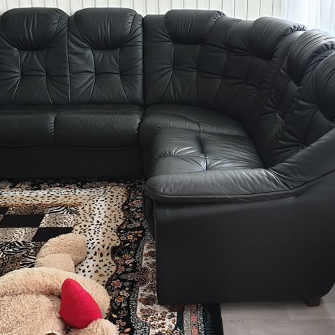 Skinn sofa helt ny, pent brukt fra A-Møbler