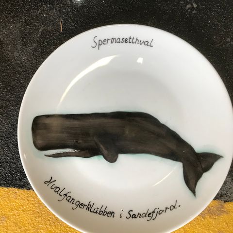 Spermasetthvaltallerken fra hvalfangerklubben