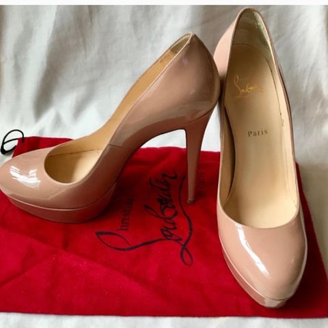 Christian Louboutin Bianca Nude pumps / platå / ikon