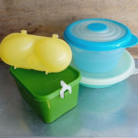 2 stk - tupperware - oppbevaring - plast!