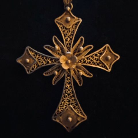 Vakker antikk stort gullbelegt sølv filigran kors