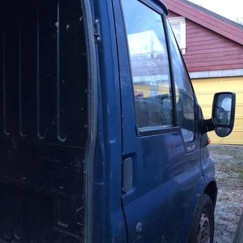 Ford Transit - høyre dør