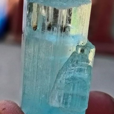 17 gram lyse blå beryl/ var Aquamarine