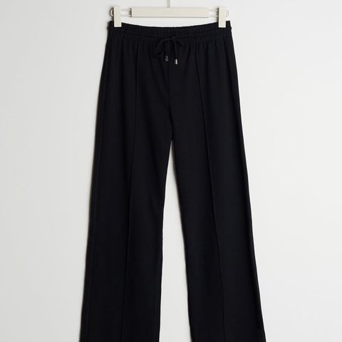 Emma petite trouser fra gina tricot