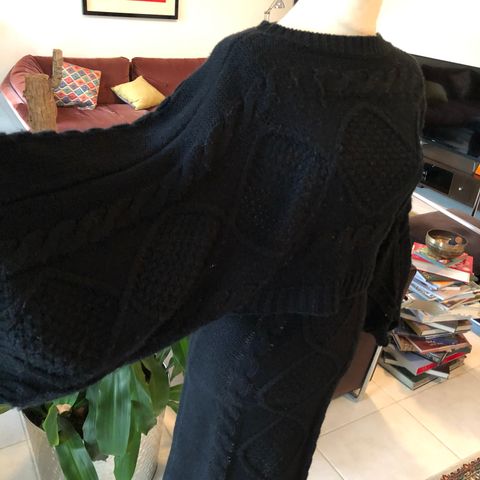 Knit ensemble (skjørt + genser)