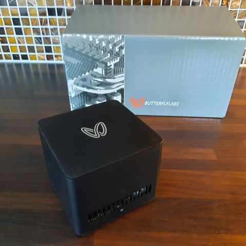 Butterfly Labs - 6 GH/s Bitcoin Miner