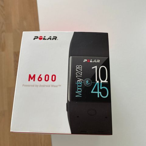 Polar M 600 pulsklokke farge sort
