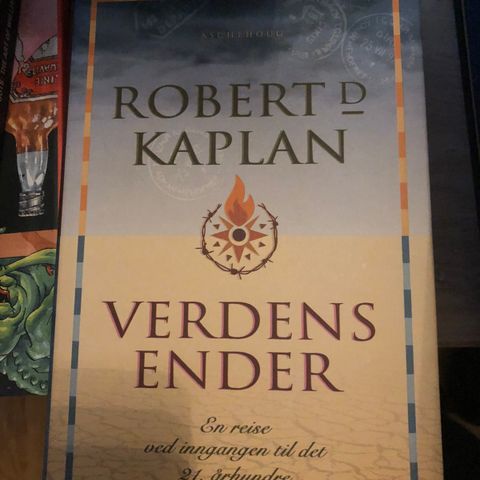 Verdens Under av Robert Kaplan til salgs.