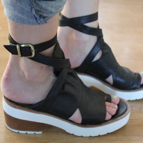 Jeffrey Campbell skinn sandaler i str.38