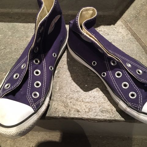 Converse i blå str 35, helt nye