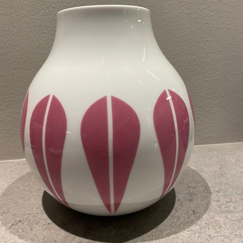 Lucie Kaas vase Lotus rosa