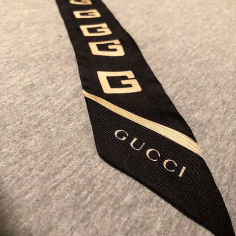 Gucci silkeskjerf