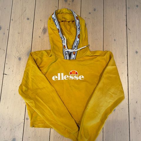 Ellesse hoodie, str XS