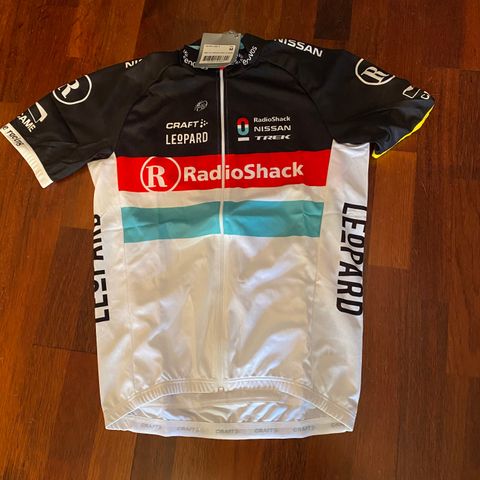 1 stk HELT NY UBRUKT TEAM RADIO SHACK LEOPARD TREK i str. MEDIUM