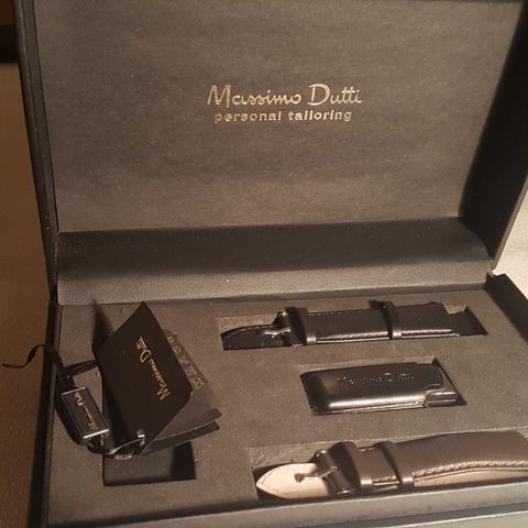 Ny Massimo Dutti klokke rem svart og brun125 stk