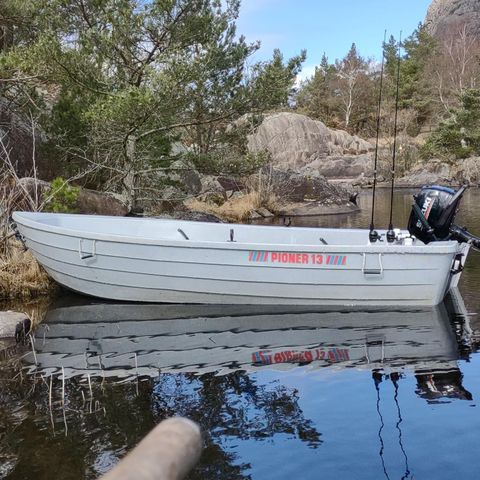 Leier ut båt Pioner 13ft med motor