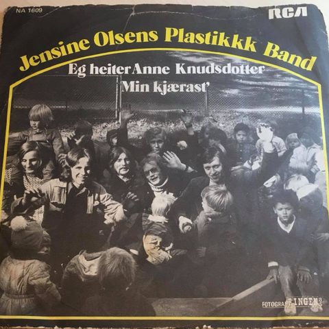 Jensine Olsens Plastikkk Band-Eg Heiter Anne Knutsdotter / Min Kjærast' (7",1973