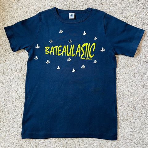 Petit Bateau t-skjorte str. 10 år/140 cm ( liten i str.)