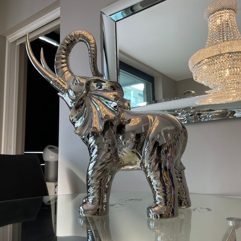 Moderne Elefant