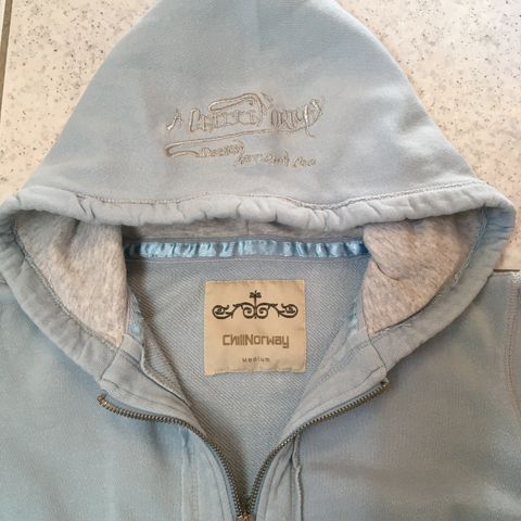 Str 38-ChillNorway lekker bomullskjole/jakke med flotte detaljer, hette.