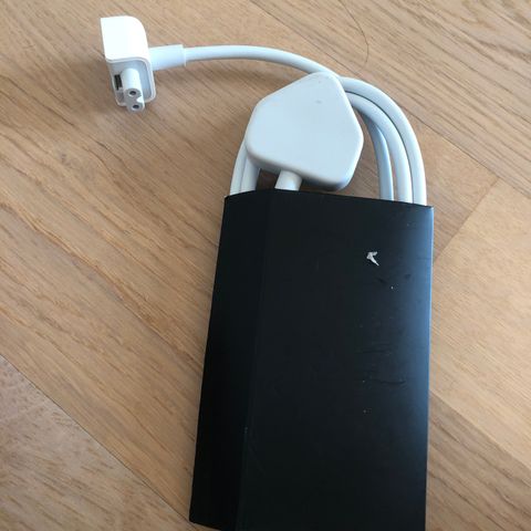 Mac extension charger cable - UK plug