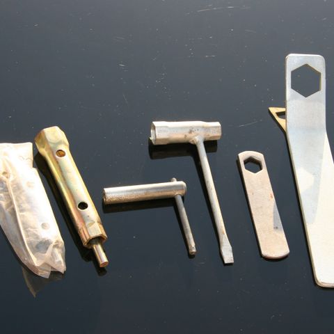 Verktøy: forskjellige vintage raringer / nøkler - spesialverktøy