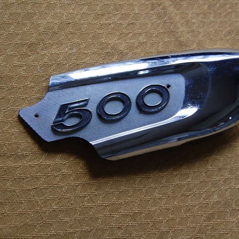 Suzuki T500J chrom pyntedeksel.