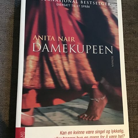 Pocketbok: Anita Nair, Damekupeen