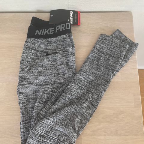 Nike Pro Limitless treningstights i grå, str. XS
