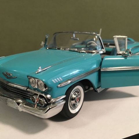 1958 Chevy Impala Convertible by Danbury Mint 1:24