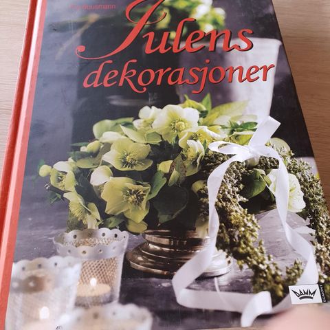 2 hobby/dekorasjonsbøker jul.