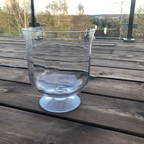 Stor vase i glass