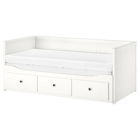 Hemnes dagseng med to madrasser