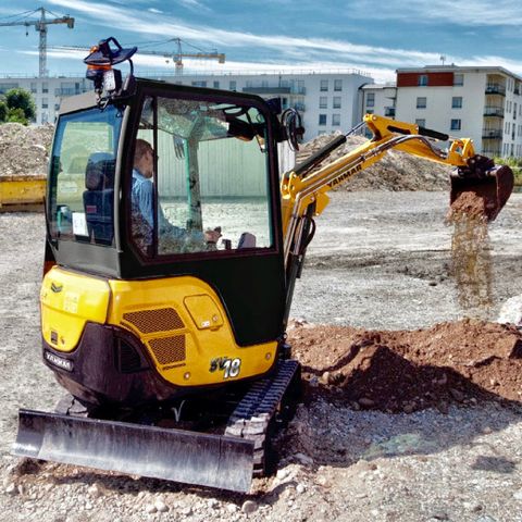 2 tons minigraver til leie, med eller uten fører.