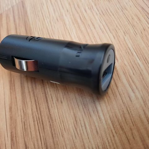 USB adapter med 12 volt