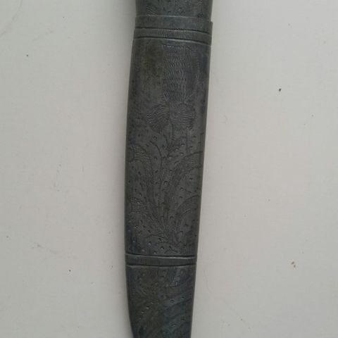 Gammel reisende kniv selges. pris, 1650,kr, eller bud,