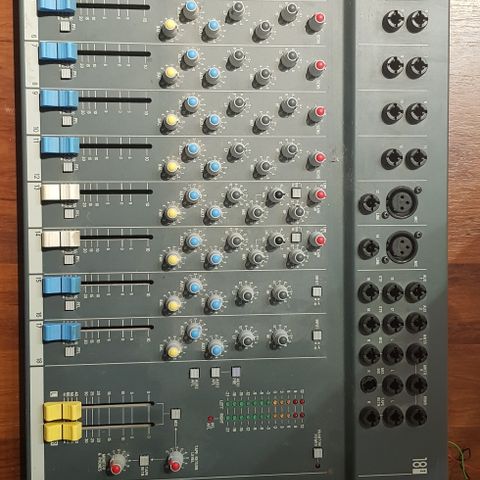 Soundcraft Folio Si 18/2 mixer