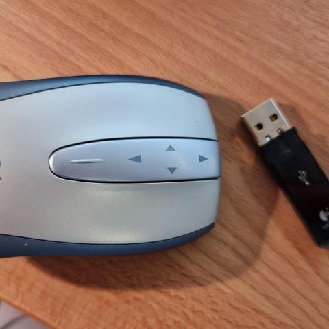 Logitech mus V500 eller M-RAN100 som den også heter