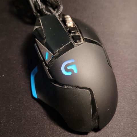 Logitech G502