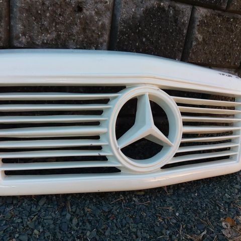 AMG Grill W 126 S klasse