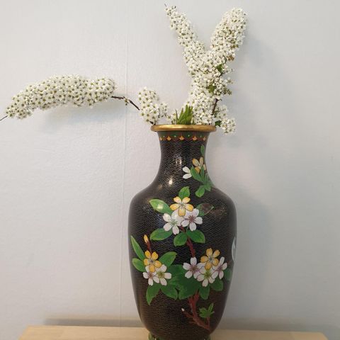 Retro/vintage Cloisonné vase selges