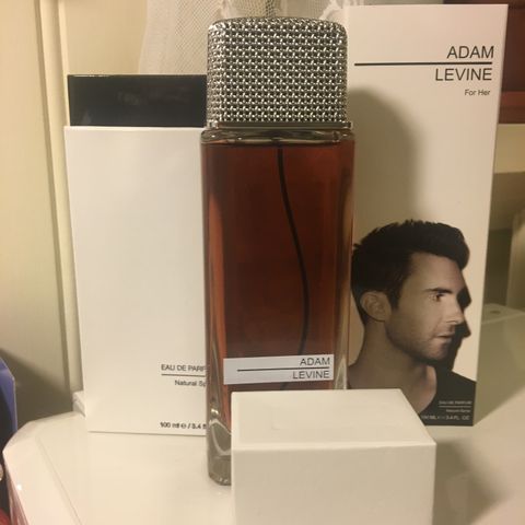 Adam Levine For Her.  100 ml. Edp.  Som ny.  Parfyme, duft