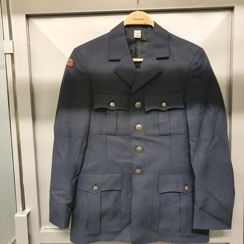 Jakke til Luftforsvarets serviceuniform - C46 Normal