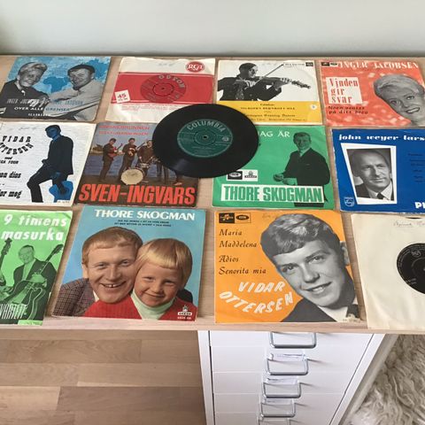 Diverse singler fra 50-60 tallet