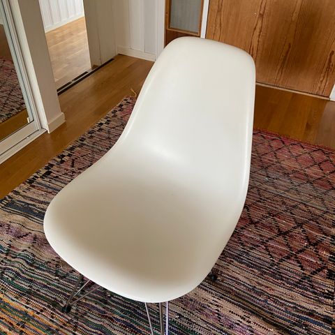 DSW Eames stoler Vitra