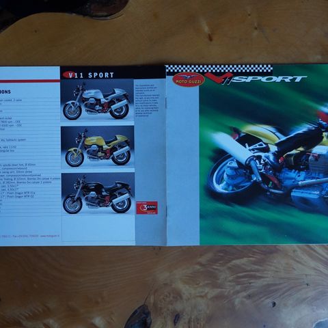 Moto Guzzi V11 Sport brosjyre 2000 mod