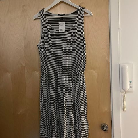 H&M kjole stripete, str. Medium,. Ny!