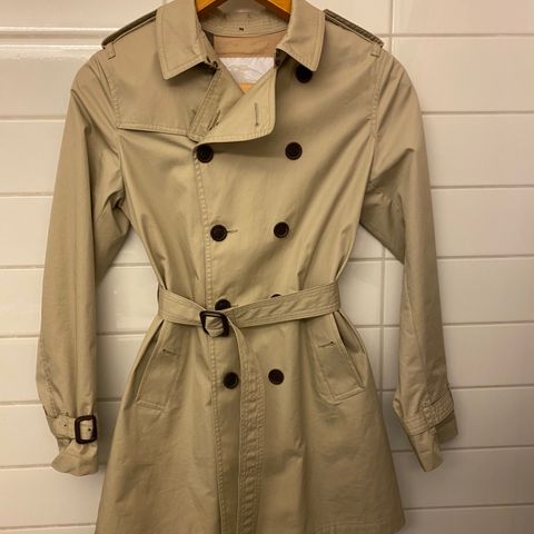 Burberry trenchcoat, str. 10- 12 år